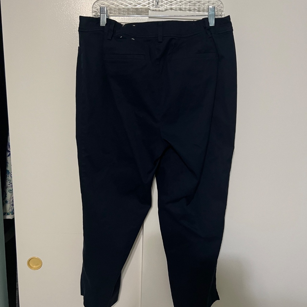 Talbots Perfect Crops - BLACK size 14W - Picture 4 of 5